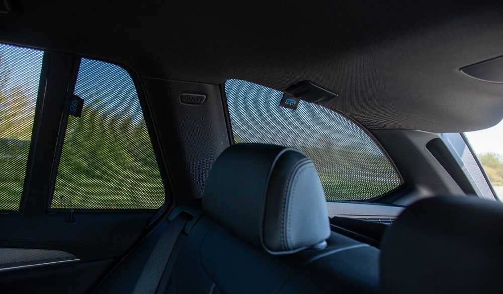 Häikäisysuojan asennus - Volswagen